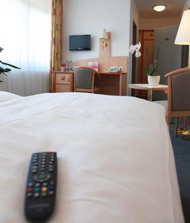 Hotel Wetterau - Self-Check-In 불펜스하임 외부 사진